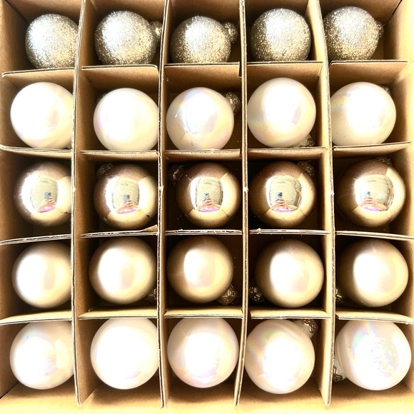 25 Mini Glass Xmas Ball Ornaments Silver Shiny Matte Glitter Opalescent - Picture 5 of 9